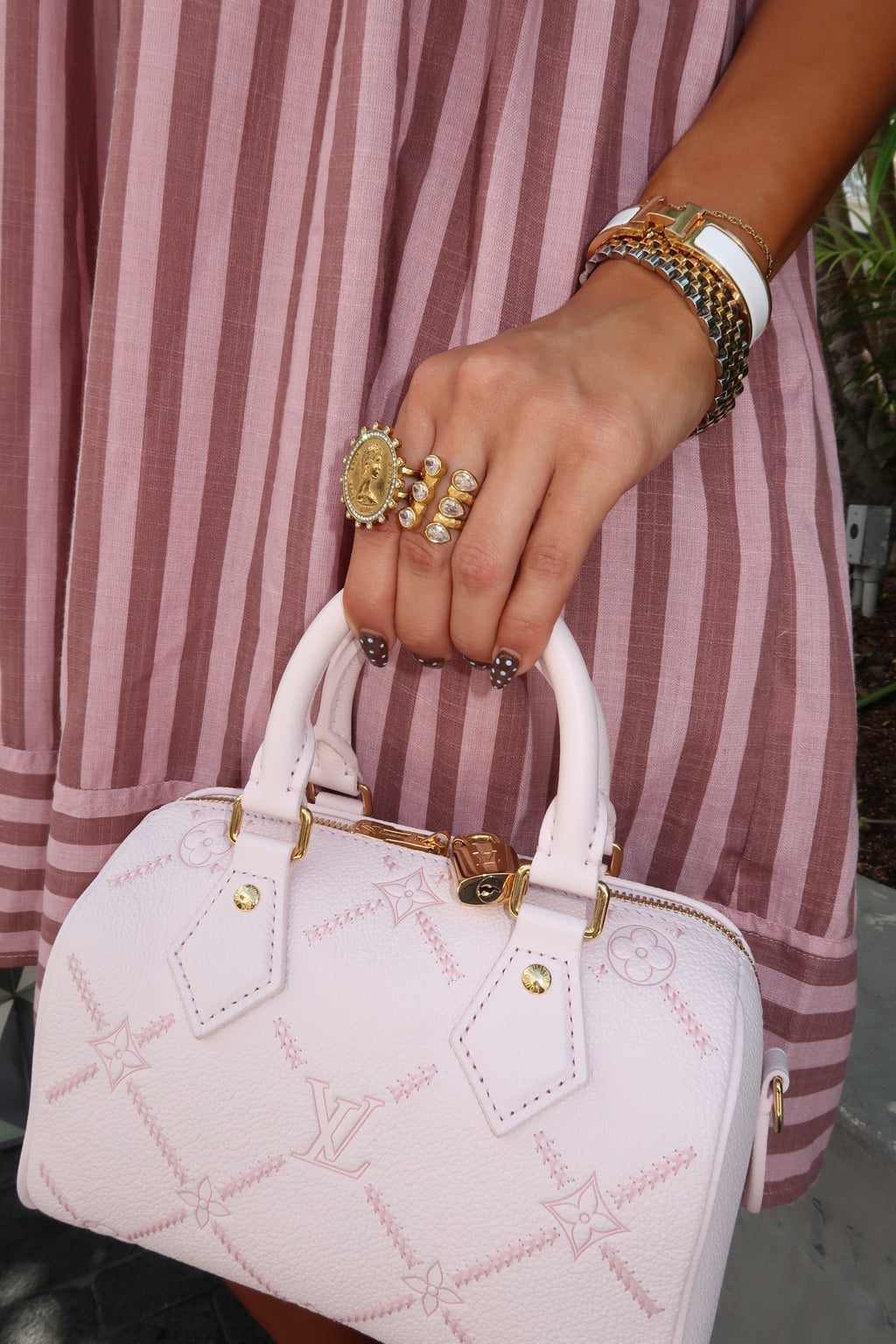 JUMBO COIN RING