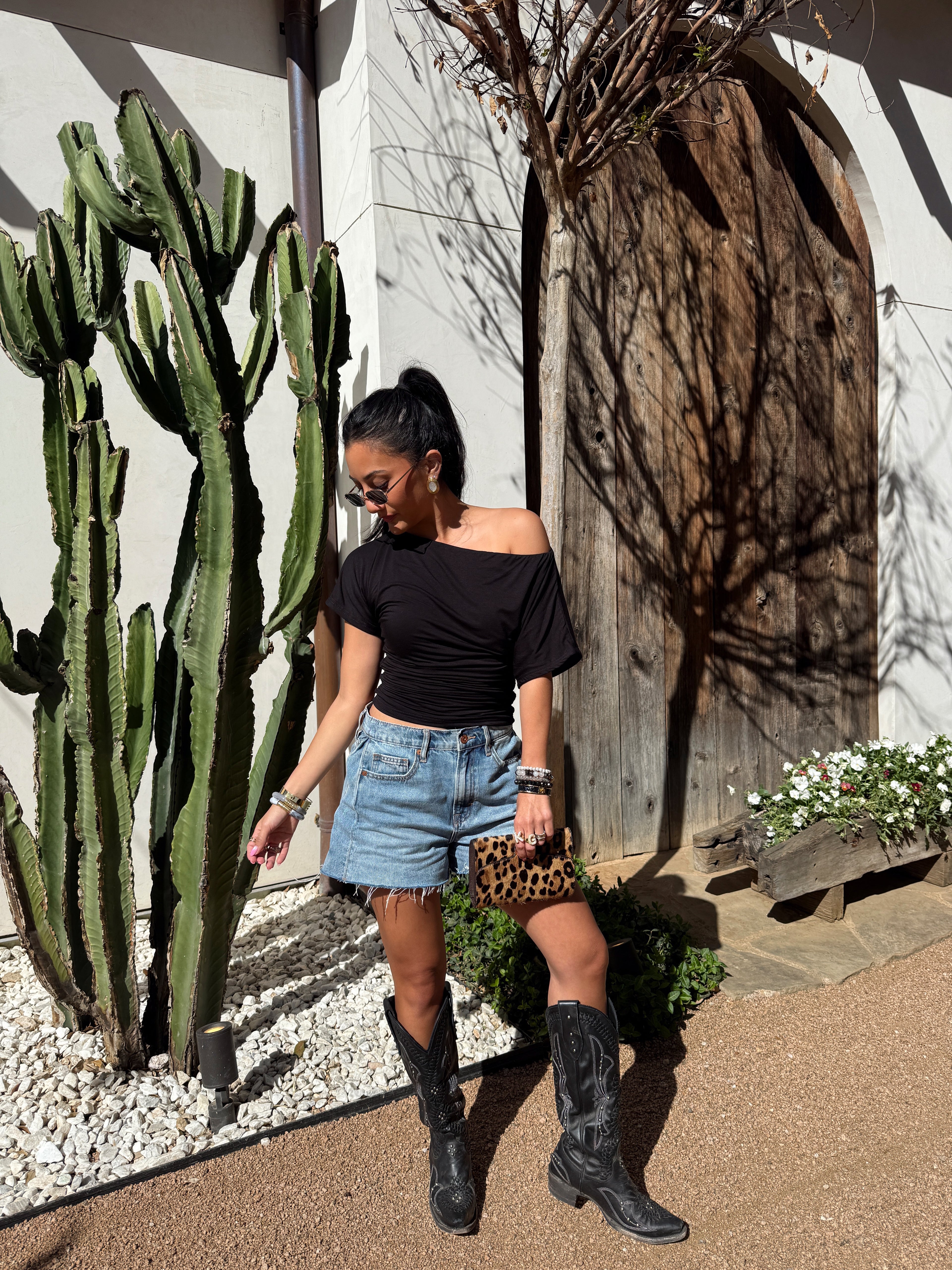 SADDLE UP SHORTS- MEDIUM WASH