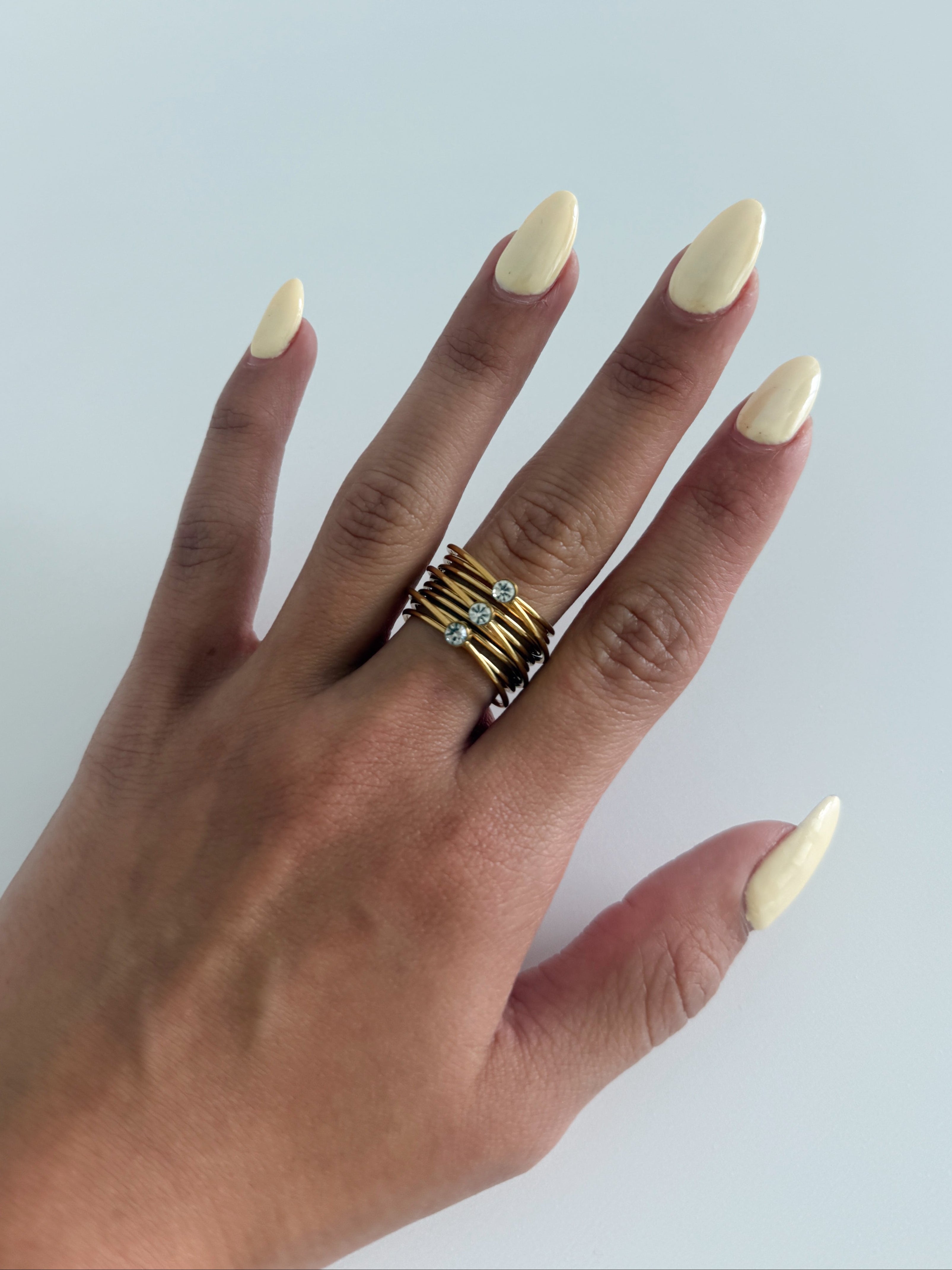 MAGGIE RING